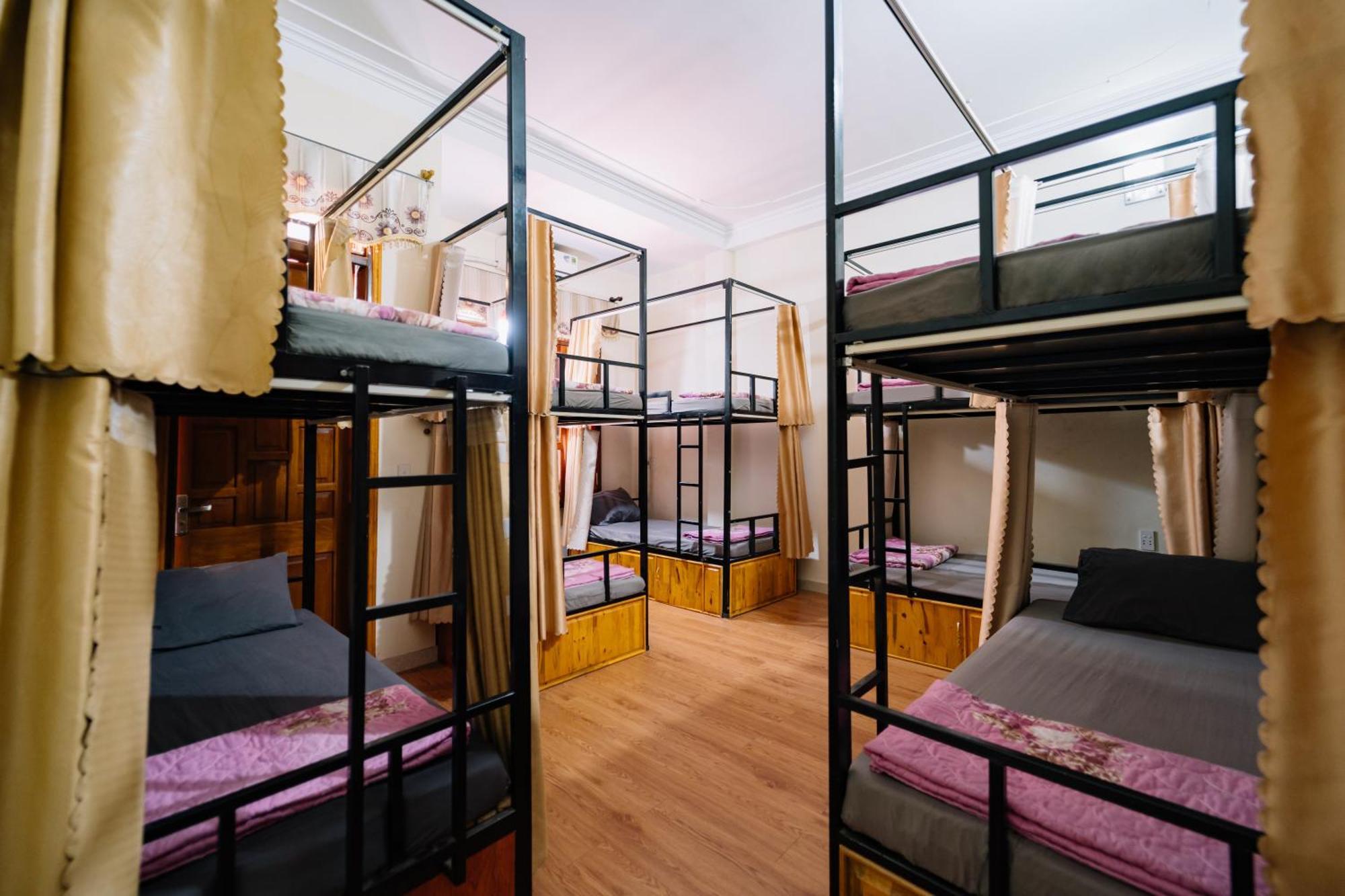 Hg Hostel Provide Tours & Motorbikes Ха Жианг Екстериор снимка